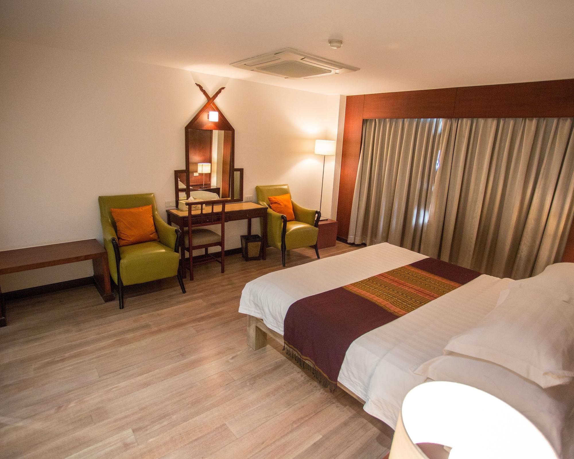 Seeharaj Hotel Uttaradit Luaran gambar