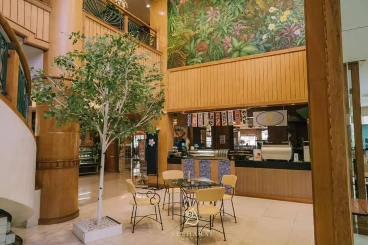 Seeharaj Hotel Uttaradit Luaran gambar