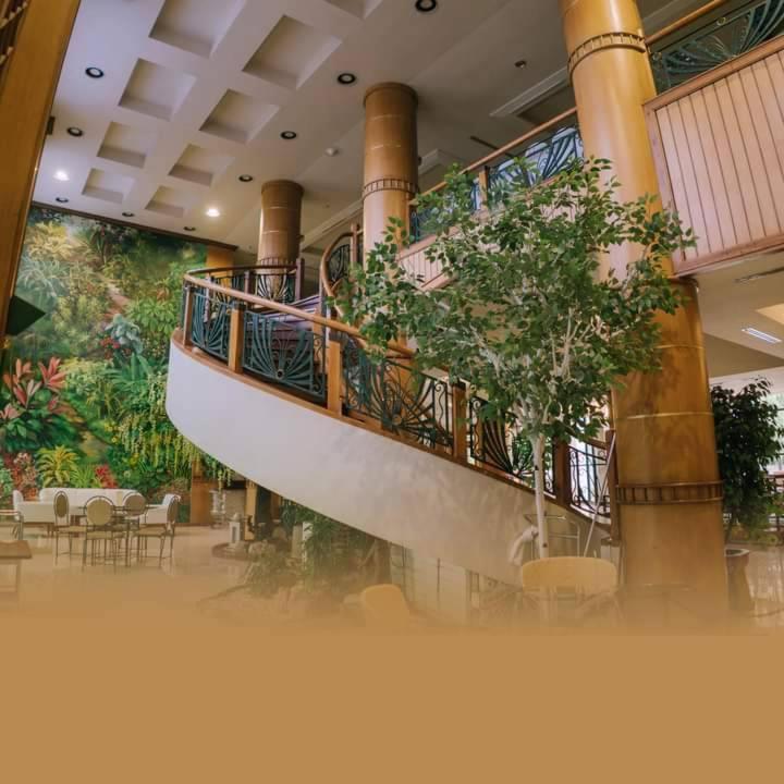 Seeharaj Hotel Uttaradit Luaran gambar