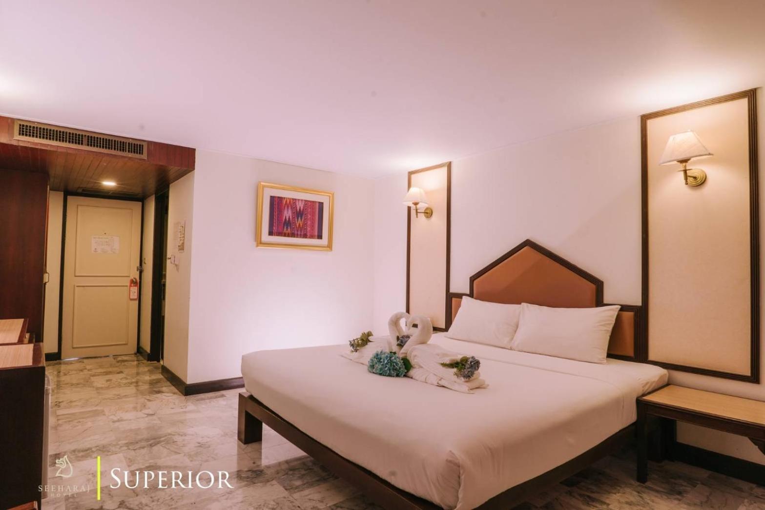 Seeharaj Hotel Uttaradit Luaran gambar