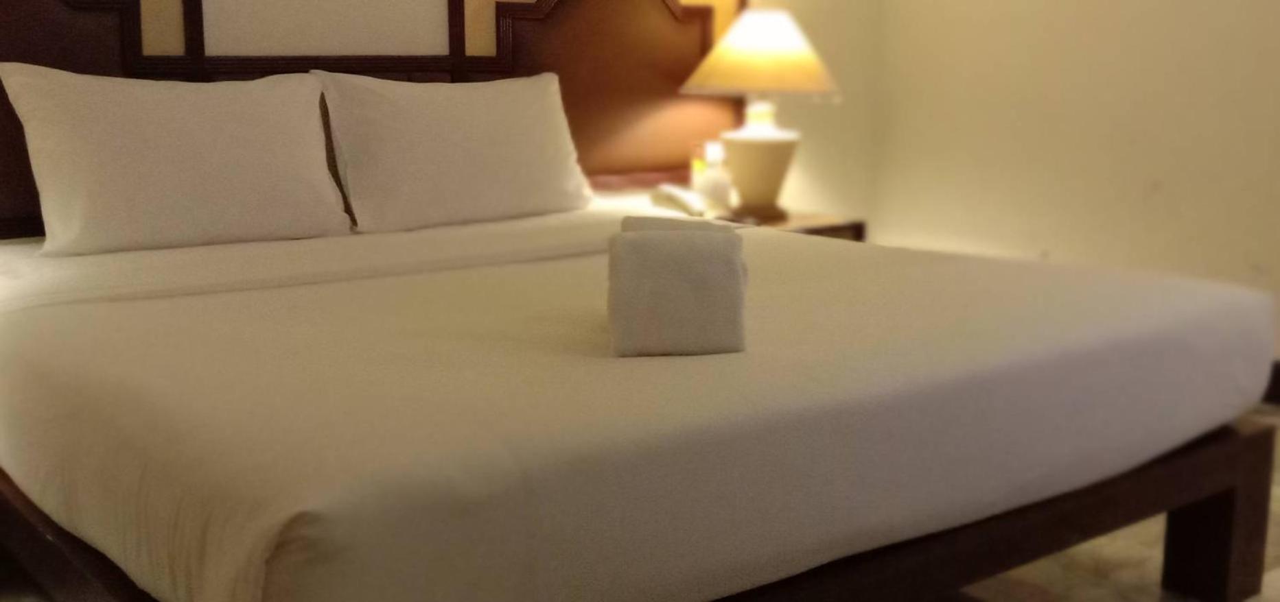 Seeharaj Hotel Uttaradit Luaran gambar