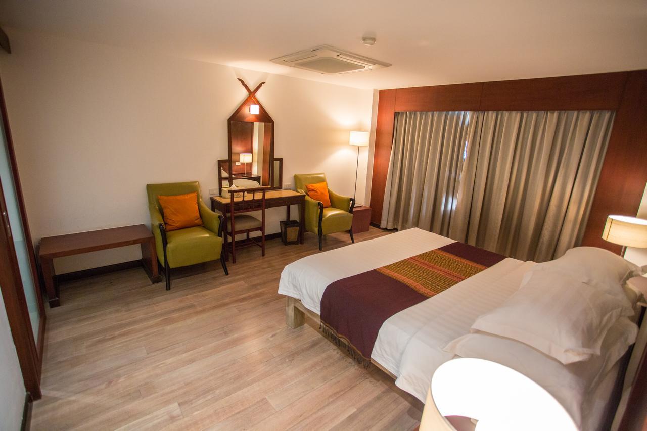 Seeharaj Hotel Uttaradit Luaran gambar